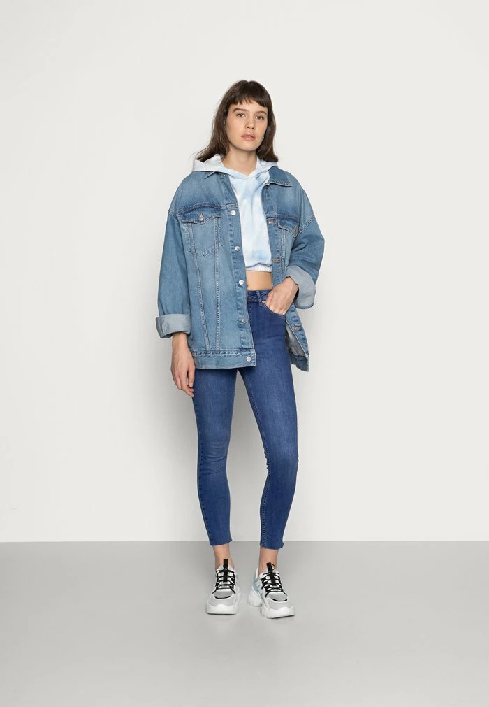 NA-KD HIGH WAIST - Jeans Skinny - Mid Blue 2 NA-KD HIGH WAIST - Jeans Skinny - Mid Blue – Image 2