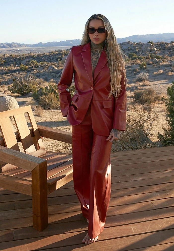 NA-KD Pantalon Classique - Rhubarb 2 NA-KD Pantalon Classique - Rhubarb – Image 2