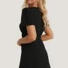 NA-KD TIE WAIST - Robe De Jour - Black -NA-KD Soldes Magasin 01dd84c5eca745f882dc09119dfc1a87