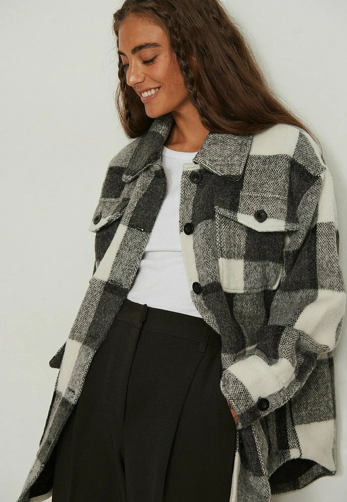 NA-KD Manteau Court - Check 3 NA-KD Manteau Court - Check – Image 3