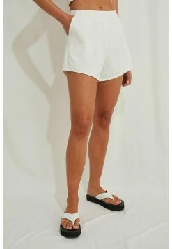 NA-KD Short - Off White