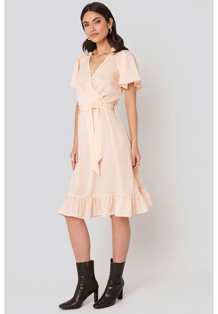 NA-KD Robe De Jour - Light Pink 2 NA-KD Robe De Jour - Light Pink – Image 2