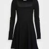 PAMELA REIF X NA-KD - SQUARE NECK DRESS - Robe Fourreau - Black -NA-KD Soldes Magasin 0962591ca7734f1ab862ba5a1fa8c56b