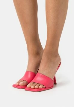 NA-KD ANGULAR MULES - Mules à Talons - Flamenco Red