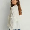 NA-KD STRUKTURIERTE RÜSCHEN - Blouse - White -NA-KD Soldes Magasin 177480fb1c7640d09e022bb110dabaa8