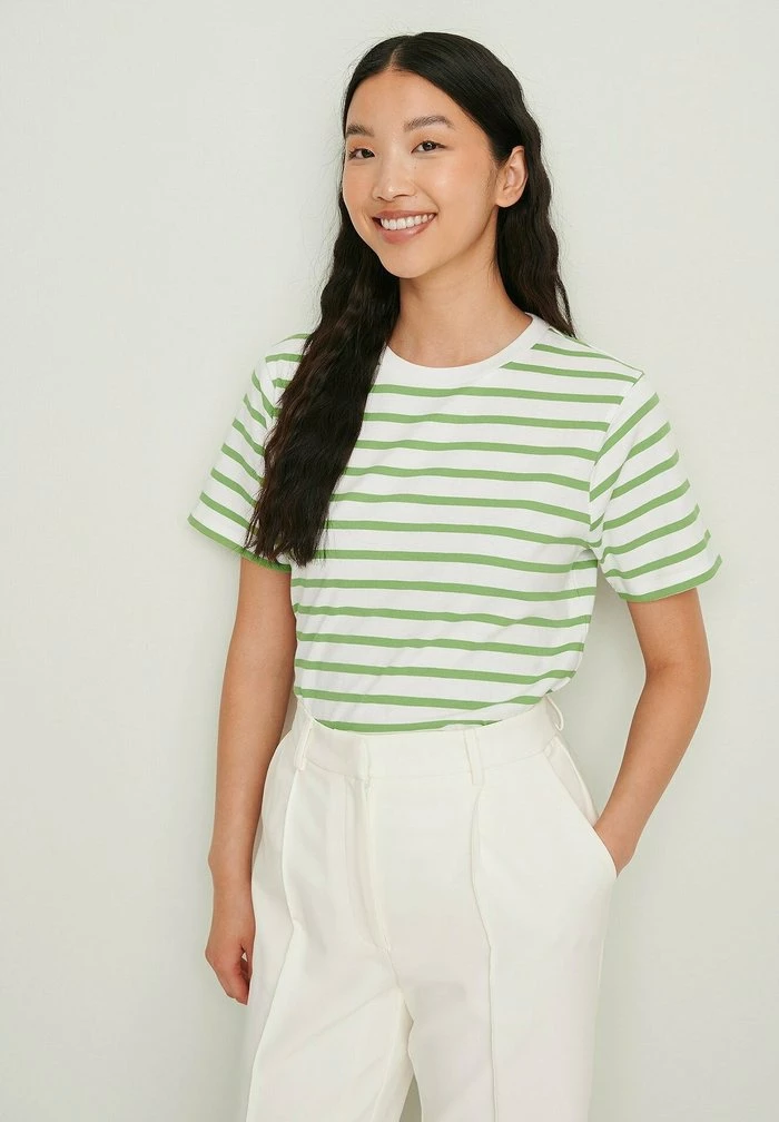 NA-KD T-shirt Imprimé - White/green 1 NA-KD T-shirt Imprimé - White/green