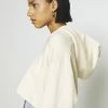 NA-KD CROPPED V NECK HOODIE - Sweat à Capuche - Beige -NA-KD Soldes Magasin 1de020cfecdb4213b4391d12597f055b