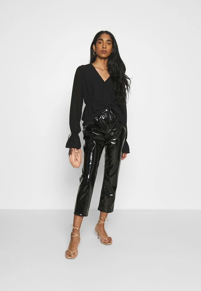 NA-KD STRAP TIE BLOUSE - Blouse - Black 2 NA-KD STRAP TIE BLOUSE - Blouse - Black – Image 2