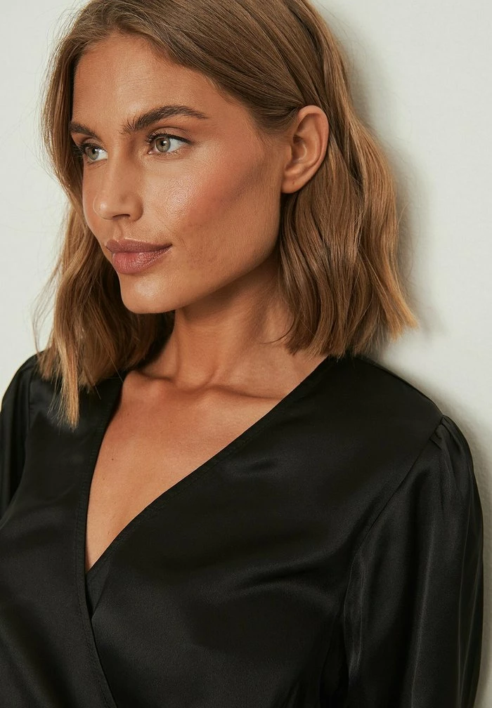 NA-KD Blouse - Black 4 NA-KD Blouse - Black – Image 4