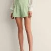 NA-KD PLEAT DETAIL SHORTS - Short - Dusty Green 7 NA-KD PLEAT DETAIL SHORTS - Short - Dusty Green -NA-KD Soldes Magasin 2512172f9d874de59e03ab4c3def3144