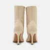 NA-KD ROUNDED TOE BOOTS - Bottines à Talons Hauts - Cream -NA-KD Soldes Magasin 286692fd96574af1b13cdc8314f6f25b