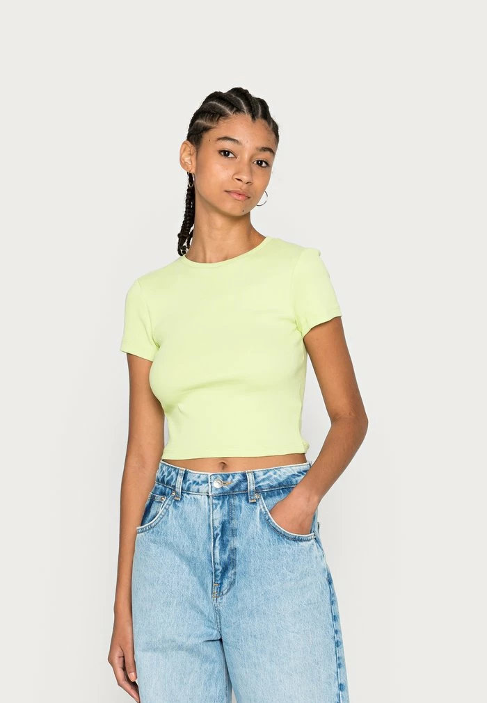 NA-KD BABY TEE - T-shirt Basique - Green 1 NA-KD BABY TEE - T-shirt Basique - Green