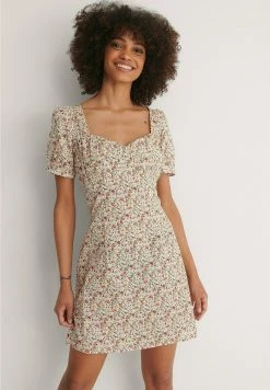 NA-KD Robe De Jour - Red Flower