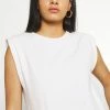 NA-KD PADDED SHOULDER - T-shirt Imprimé - Off White -NA-KD Soldes Magasin 2dbdd17491bf43c9947b233118e5a9cb