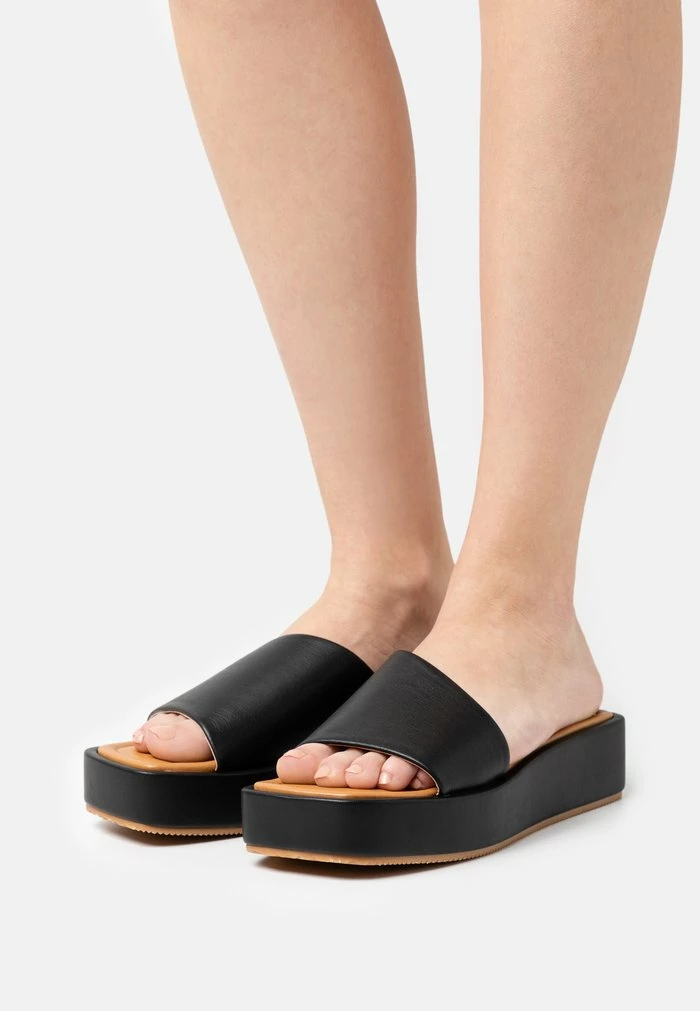 NA-KD PADDED FLATFORM - Mules à Talons - Black 1 NA-KD PADDED FLATFORM - Mules à Talons - Black