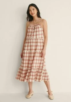 NA-KD Robe De Jour - Red Check
