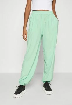 NA-KD X ZALANDO EXCLUSIVE - SPORTY FABRIC PANTS - Pantalon De Survêtement - Fresh Mint