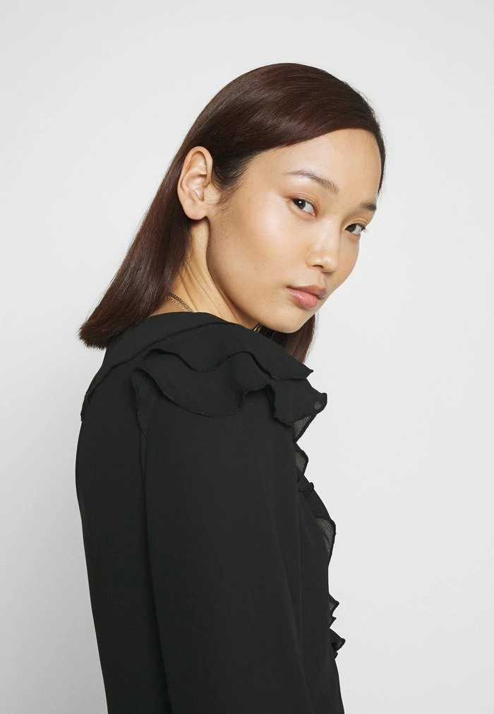 NA-KD WRAPPED FRILL DRESS - Robe De Jour - Black 4 NA-KD WRAPPED FRILL DRESS - Robe De Jour - Black – Image 4