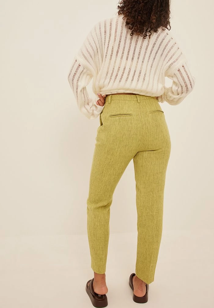 NA-KD KURZE MELANGE - Pantalon Classique - Green 2 NA-KD KURZE MELANGE - Pantalon Classique - Green – Image 2