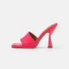 NA-KD ANGULAR MULES - Mules à Talons - Flamenco Red -NA-KD Soldes Magasin 3d6641858e424297ab386786f8515025