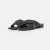 NA-KD CROSSED BRAIDED FLATS - Mules - Black 8 NA-KD CROSSED BRAIDED FLATS - Mules - Black -NA-KD Soldes Magasin 408a39c40b8940f692182c18eed4c66d