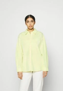 NA-KD OVERSIZED SHIRT - Chemisier - Green