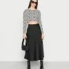 NA-KD SKIRT - Jupe Trapèze - Black -NA-KD Soldes Magasin 47c05c901b6a41b58f7ce25c6d9cd879