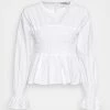 NA-KD SMOCKED BLOUSE - Blouse - White -NA-KD Soldes Magasin 4bac2fce467a4116871d62210cd44221