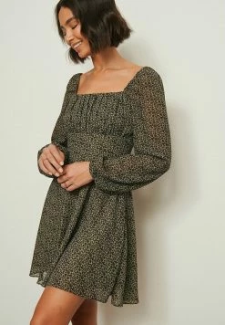 NA-KD Robe De Jour - Green Leo Print