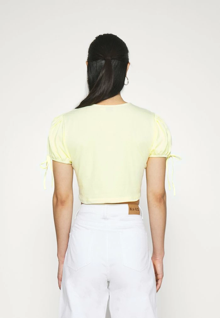NA-KD CROPPED - T-shirt Imprimé - Yellow 3 NA-KD CROPPED - T-shirt Imprimé - Yellow – Image 3
