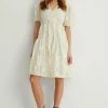 NA-KD FlLIEßENDES MIT BLUMENDETAIL - Robe De Jour - White -NA-KD Soldes Magasin 5294513bcb694e07a136cd02c2d89b50