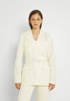 NA-KD PATCH POCKET JACKET - Manteau Court - Light Beige