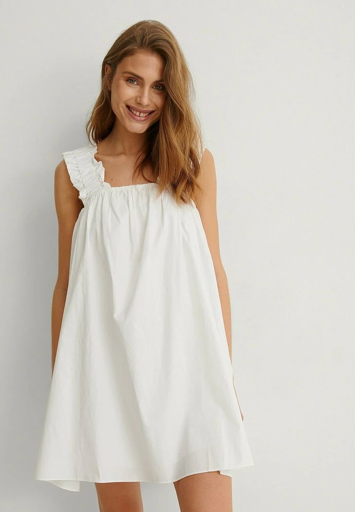 NA-KD Robe De Jour - White 1 NA-KD Robe De Jour - White