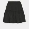 NA-KD PAMELA REIF X ZALANDO RECYCLED FRILL MINI SKIRT - Minijupe - Black -NA-KD Soldes Magasin 5a2068893adb4104ad6a7fefebcaf133