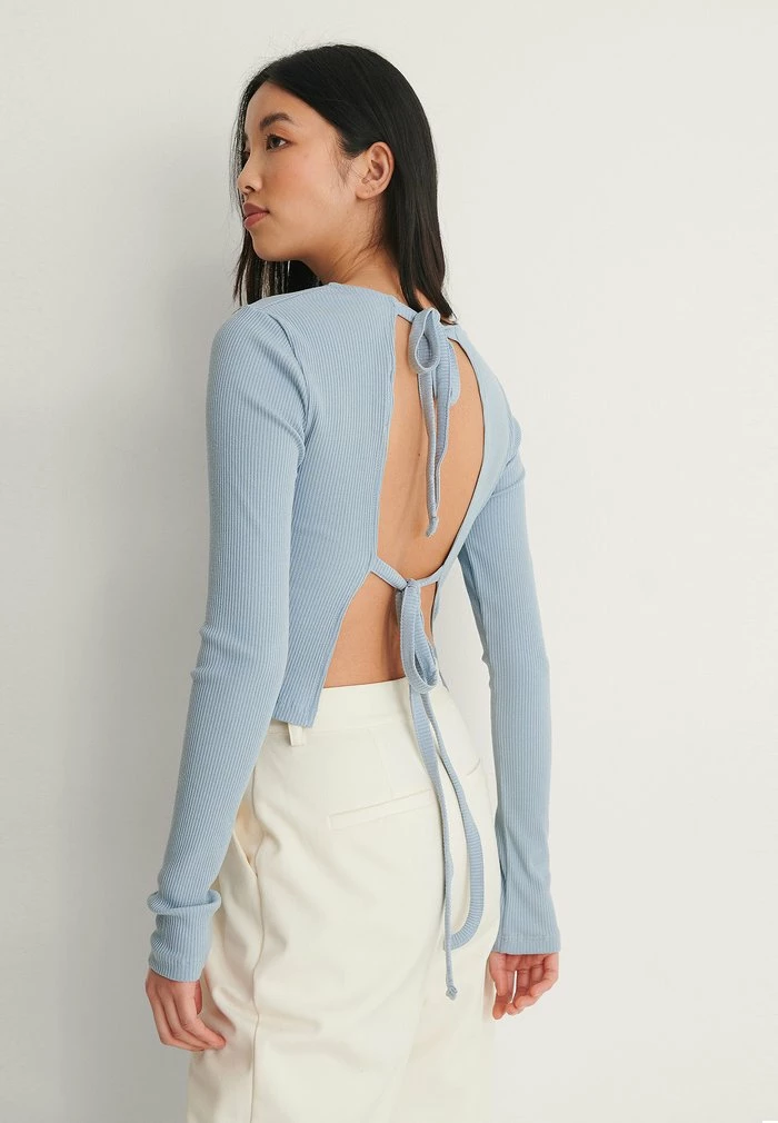 NA-KD T-shirt à Manches Longues - Dusty Blue 3 NA-KD T-shirt à Manches Longues - Dusty Blue – Image 3