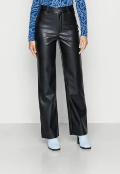 NA-KD PU PANTS - Pantalon Classique - Black