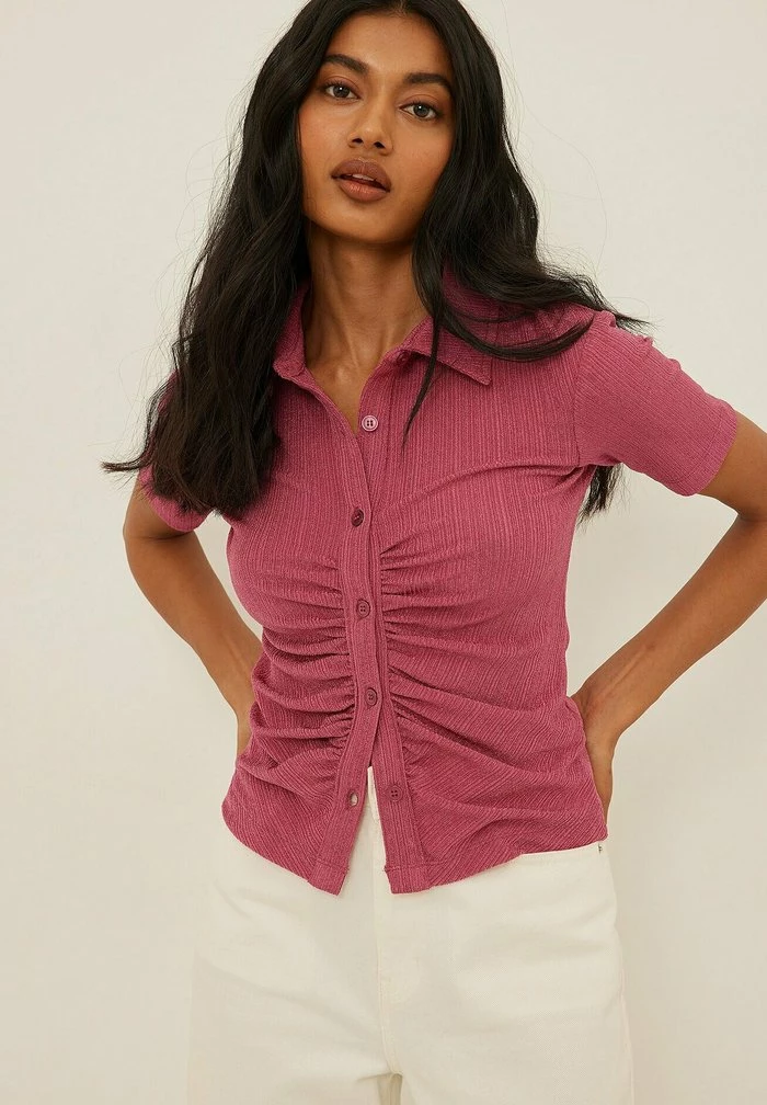 NA-KD MIT RÜSCHENDETAIL - Chemisier - Pink 1 NA-KD MIT RÜSCHENDETAIL - Chemisier - Pink