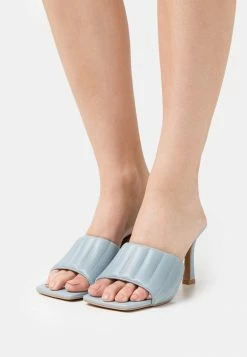 NA-KD STRAIGHT QUILT STILETTO - Mules à Talons - Light Blue