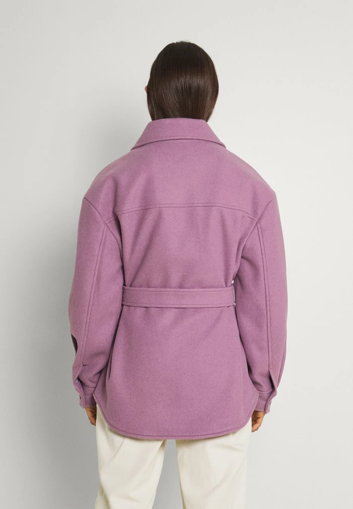 NA-KD BELTED CHEST POCKET JACKET - Manteau Court - Lavender 3 NA-KD BELTED CHEST POCKET JACKET - Manteau Court - Lavender – Image 3