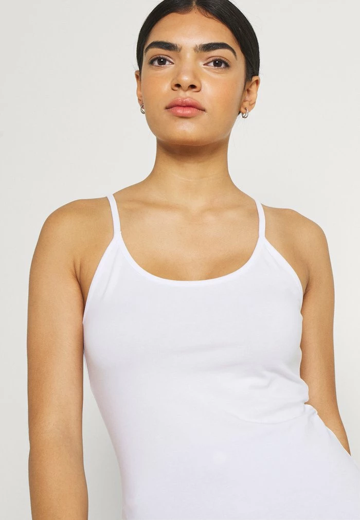 NA-KD ORGANIC SINGLET TEE 2 PACK - Débardeur - Black/white 4 NA-KD ORGANIC SINGLET TEE 2 PACK - Débardeur - Black/white – Image 4