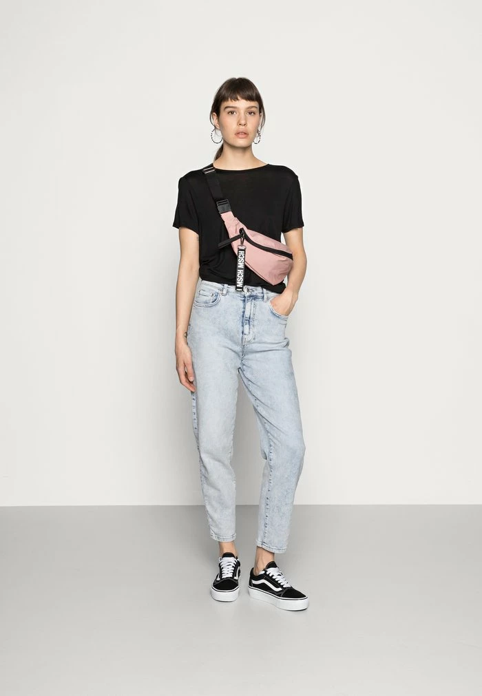 NA-KD DEEP BACK TEE 2 PACK - T-shirt Basique - Black/white 1 NA-KD DEEP BACK TEE 2 PACK - T-shirt Basique - Black/white