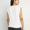 NA-KD PADDED SHOULDER - T-shirt Imprimé - Off White -NA-KD Soldes Magasin 724e08f2cd22410a9fd1533048fee3f1