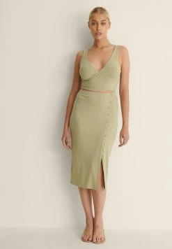 NA-KD KNOPFDETAIL - Jupe Crayon - Light Green