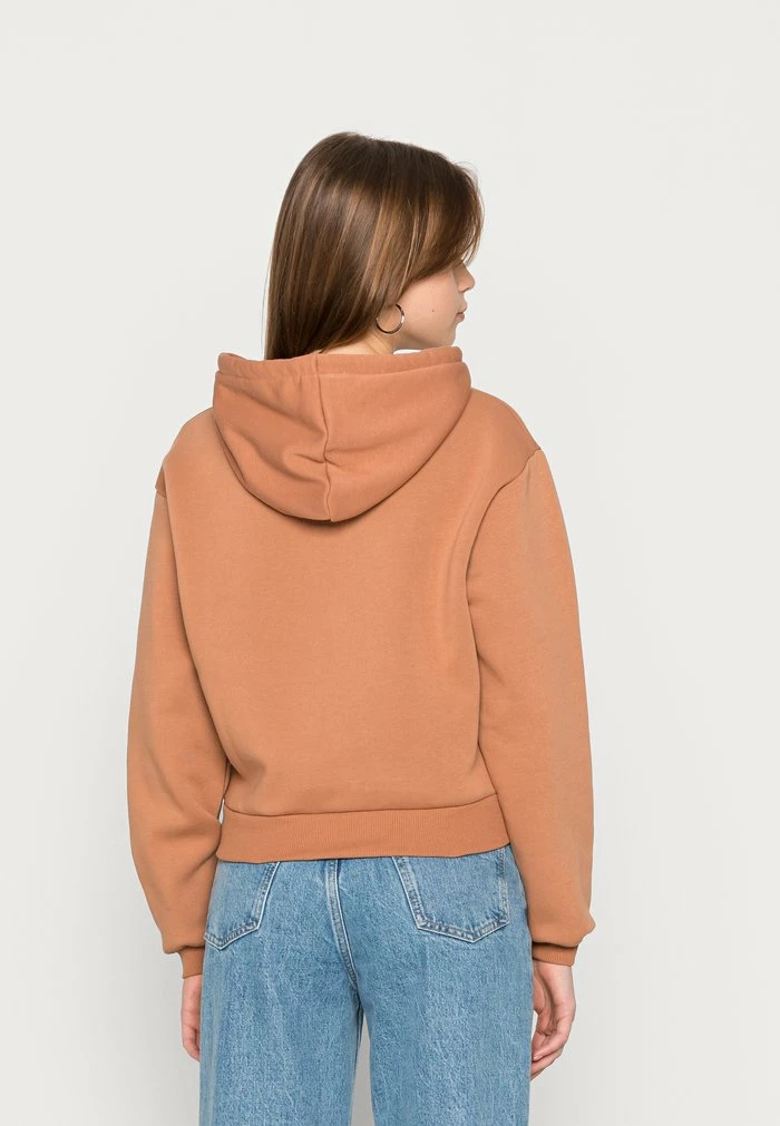 NA-KD ORGANIC LOGO BASIC HOODIE - Sweatshirt - Mocha 3 NA-KD ORGANIC LOGO BASIC HOODIE - Sweatshirt - Mocha – Image 3