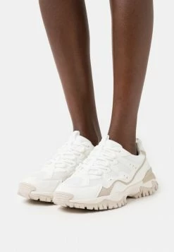 NA-KD SLIM FIT TREKKING TRAINERS - Baskets Basses - White