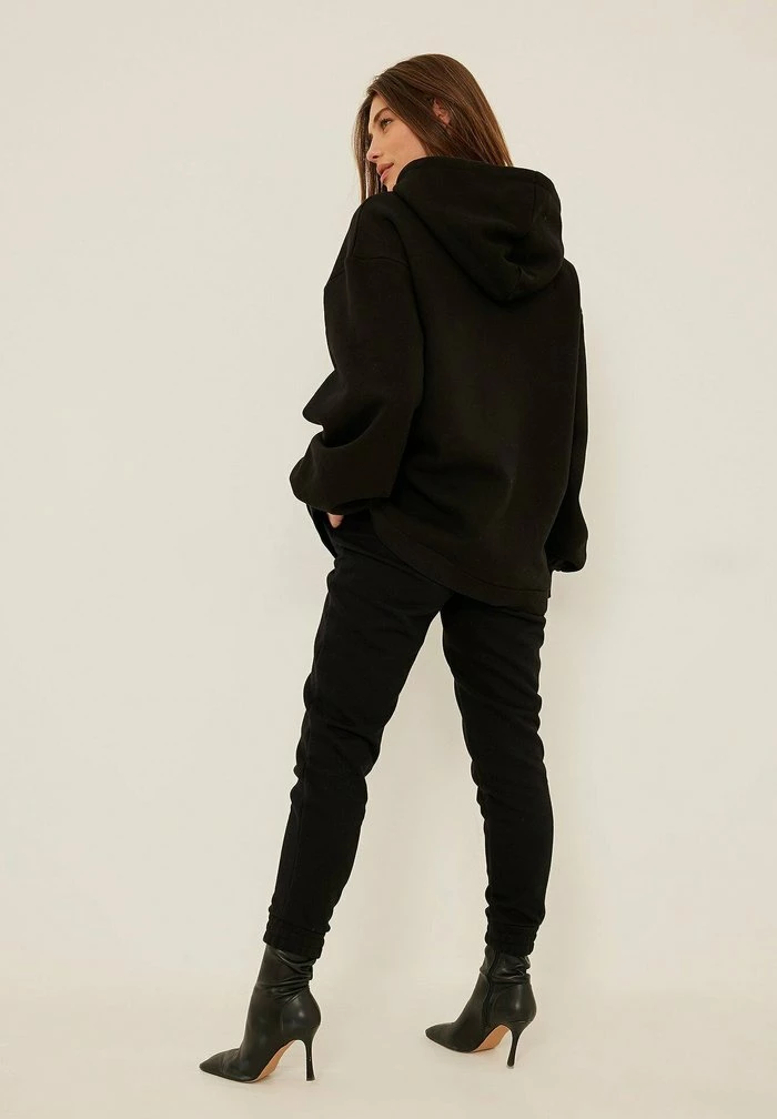 NA-KD OVERSIZE - Sweat à Capuche - Black 2 NA-KD OVERSIZE - Sweat à Capuche - Black – Image 2