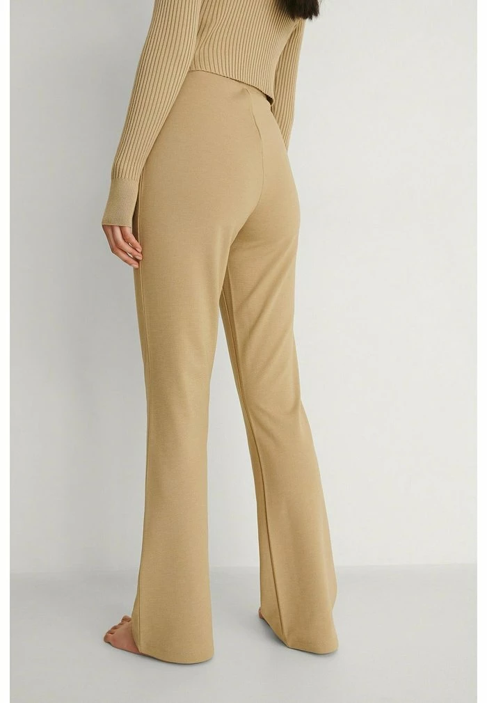 NA-KD MIT KORDELZUGDETAIL - Pantalon Classique - Dark Beige 3 NA-KD MIT KORDELZUGDETAIL - Pantalon Classique - Dark Beige – Image 3