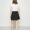 NA-KD PAMELA REIF X ZALANDO RECYCLED FRILL MINI SKIRT - Minijupe - Black -NA-KD Soldes Magasin 81f2712d54584ea0a122e7faa17c4f6e