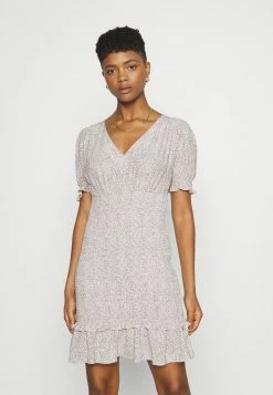 NA-KD V-NECK SMOCKED MINI DRESS - Robe De Jour - Pink