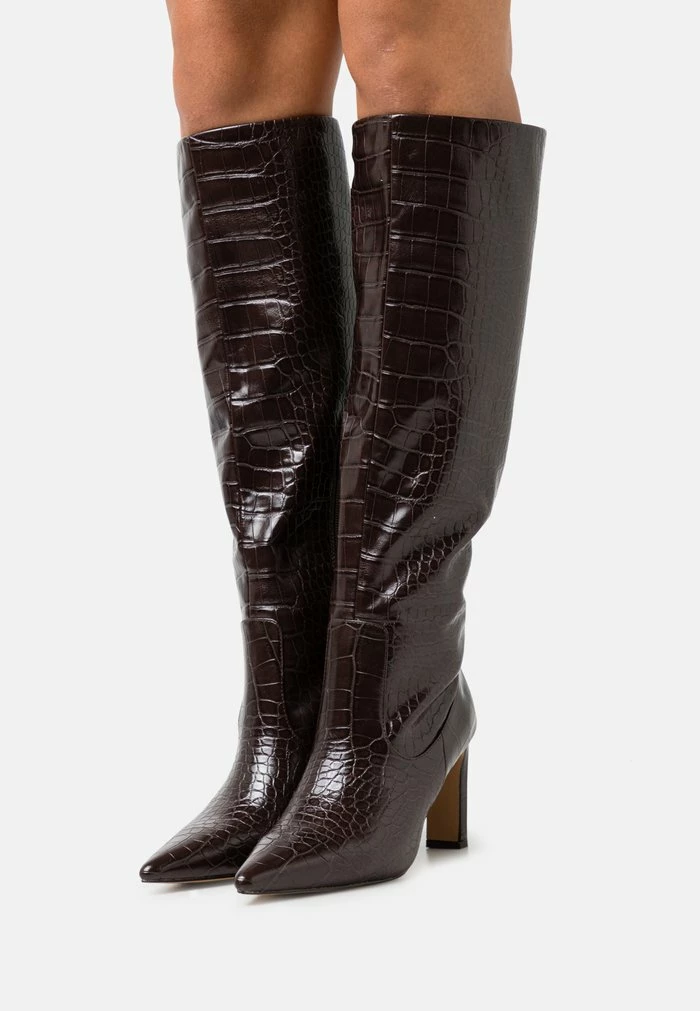 NA-KD POINTY LOOSE SHAFT BOOTS - Bottes à Talons Hauts - Chocolate 1 NA-KD POINTY LOOSE SHAFT BOOTS - Bottes à Talons Hauts - Chocolate